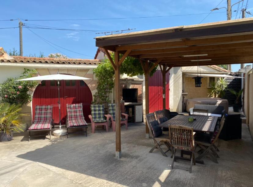 Appartement Tout Confort Avec Parking Fermé Arlés Exterior foto