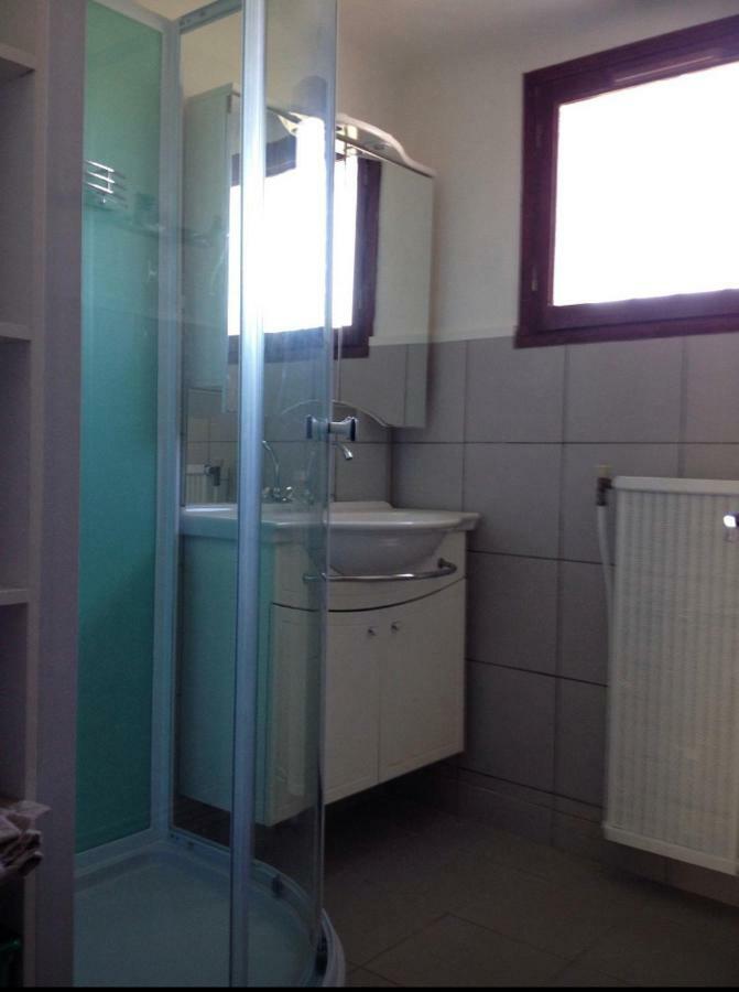 Appartement Tout Confort Avec Parking Fermé Arlés Exterior foto
